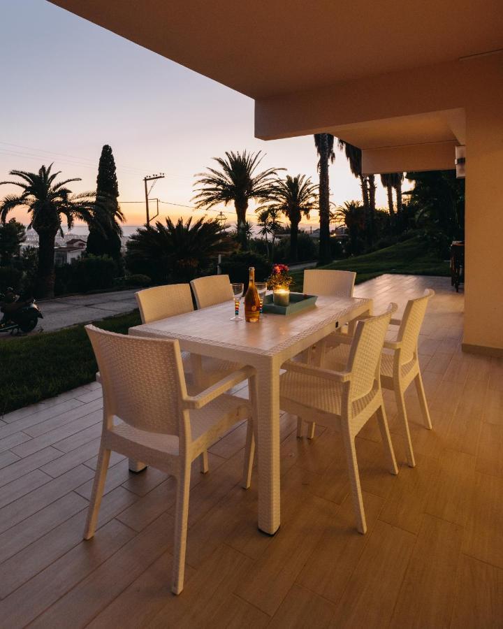 Crystal Villa Patras Esterno foto